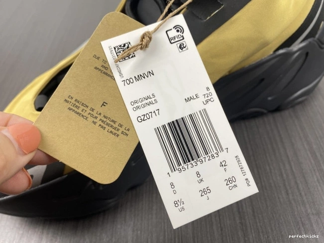 'Honey Yeezy 700 Flux' Boost MNVN GZ0717 0731